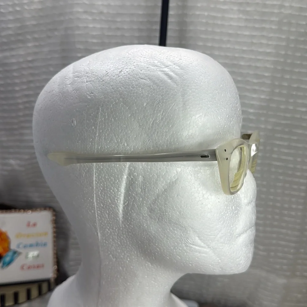 (Z6) FRAME FRANCE, vintage pearly white glasses for girls